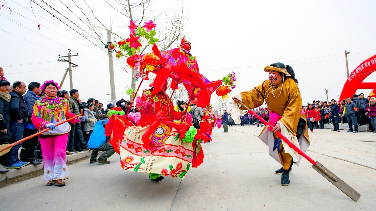 社火跑旱船