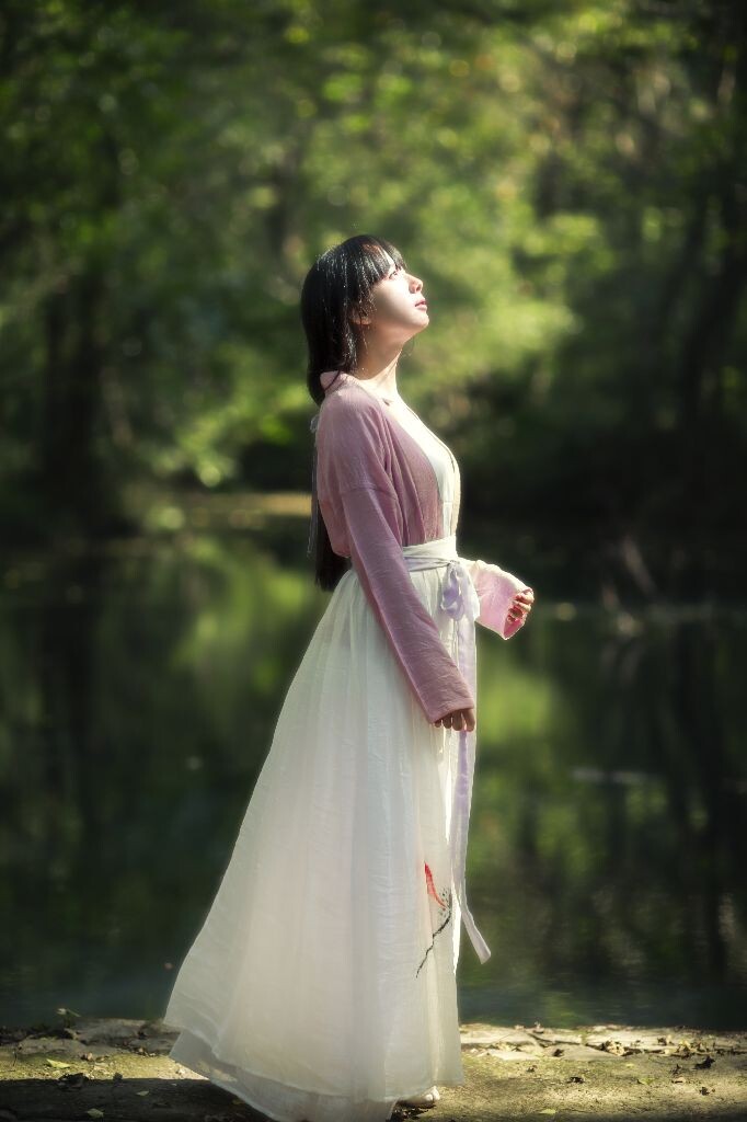 出镜：<a href="https://tuchong.com/467697/" target="_blank">@小可乐酱</a> <br />
累积的皂片已经可以修到明年了……<br />
_(:з」∠)_