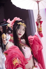 767048
