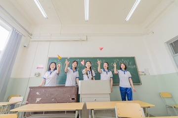 001