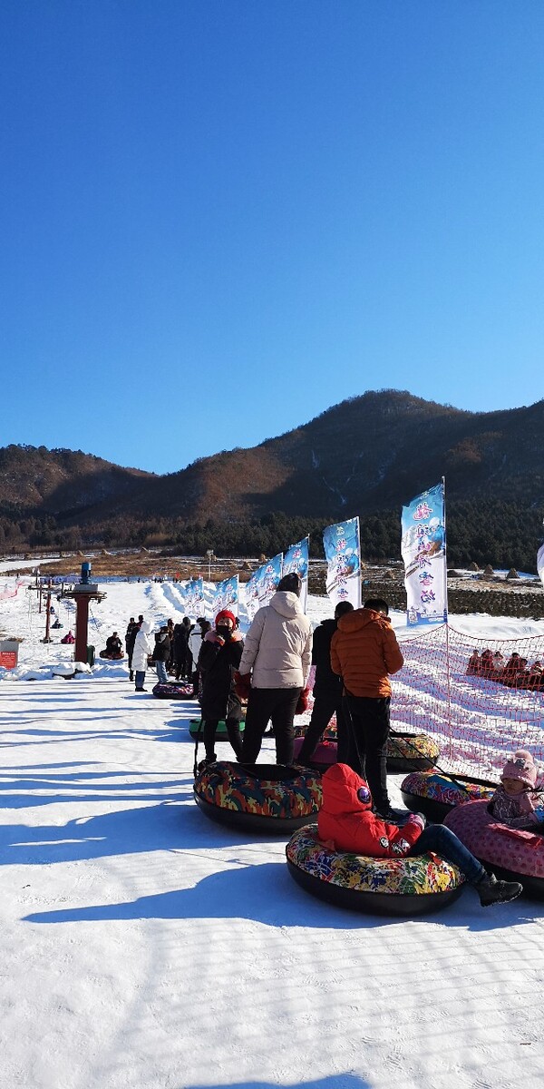 国内适合滑雪的旅游景点