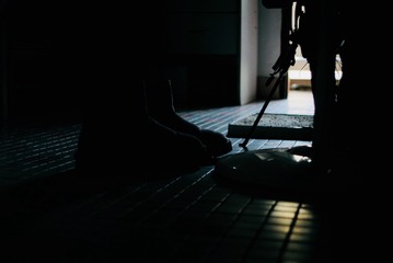 001