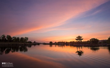 晚霞倒影