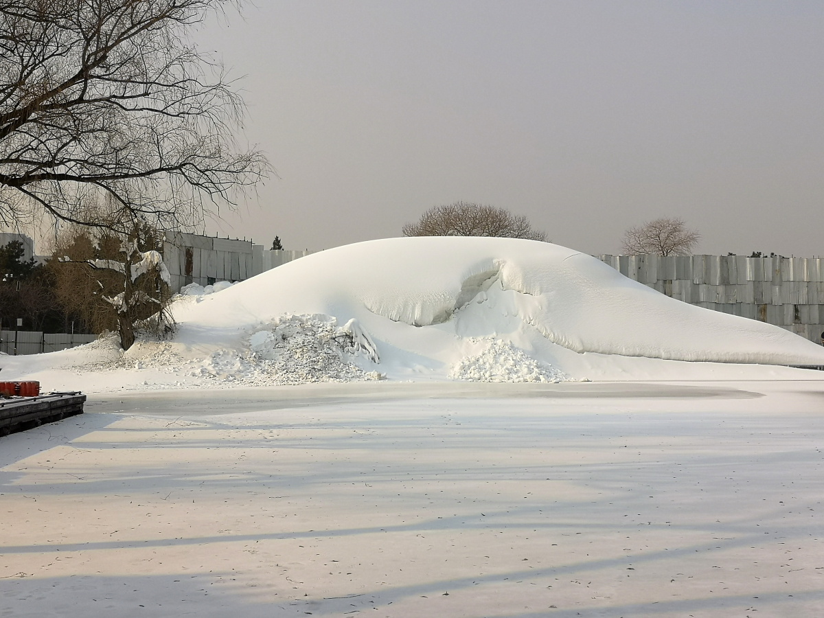 沈阳北陵公园冰雪大世界红灯笼桥和冰滑梯 - 辽宁文旅纪录人