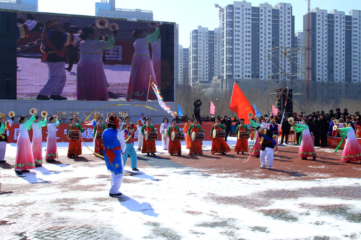 春游辽宁非遗传承之朝鲜族农乐舞表演,又名乞粒舞,分布在东三省的朝鲜