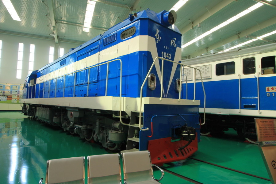 35-沈阳铁路机车陈列馆-东风5型内燃