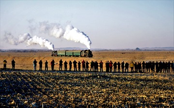 2692748
