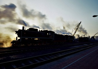 3273775