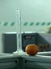 橘子与量筒