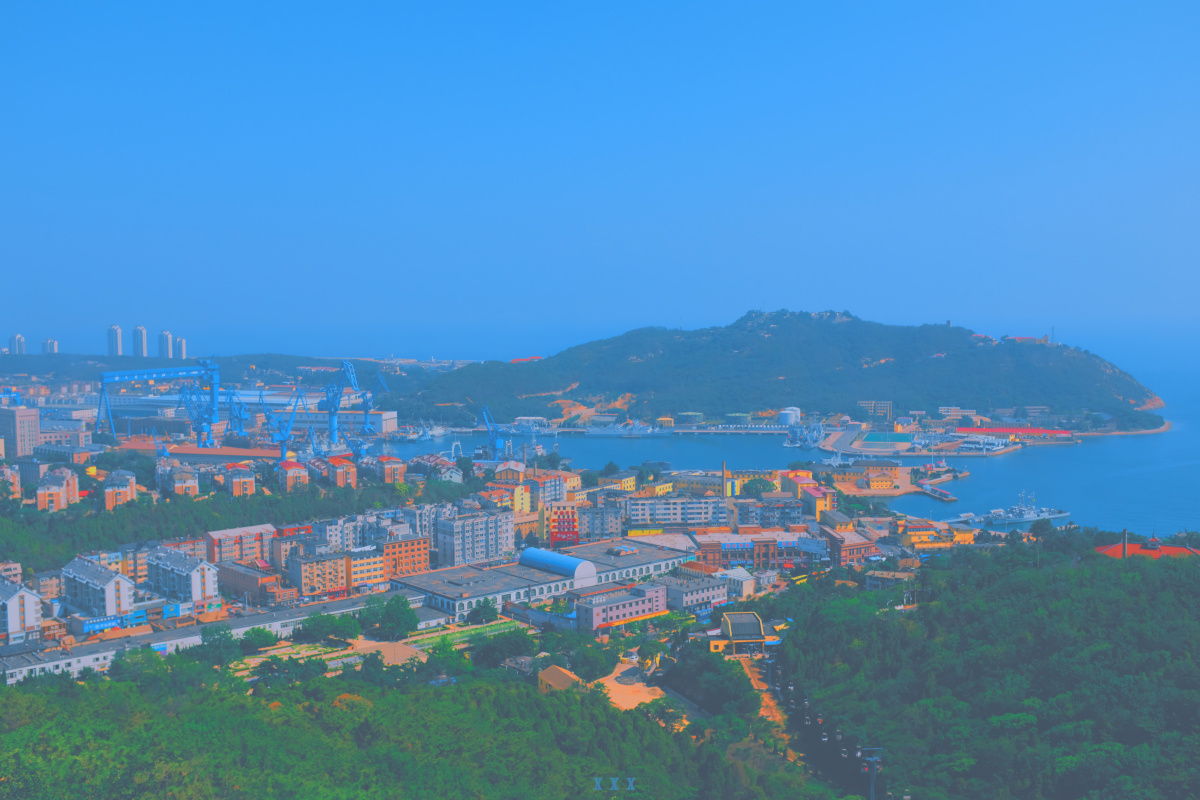 北海虽赊扶摇可接摄于大连旅顺位于白玉山塔望向整座城市与军港