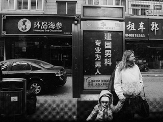 车窗外的城市37_副本.JPG