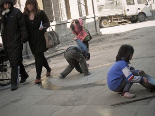老街里的人们2.JPG