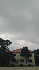 727837