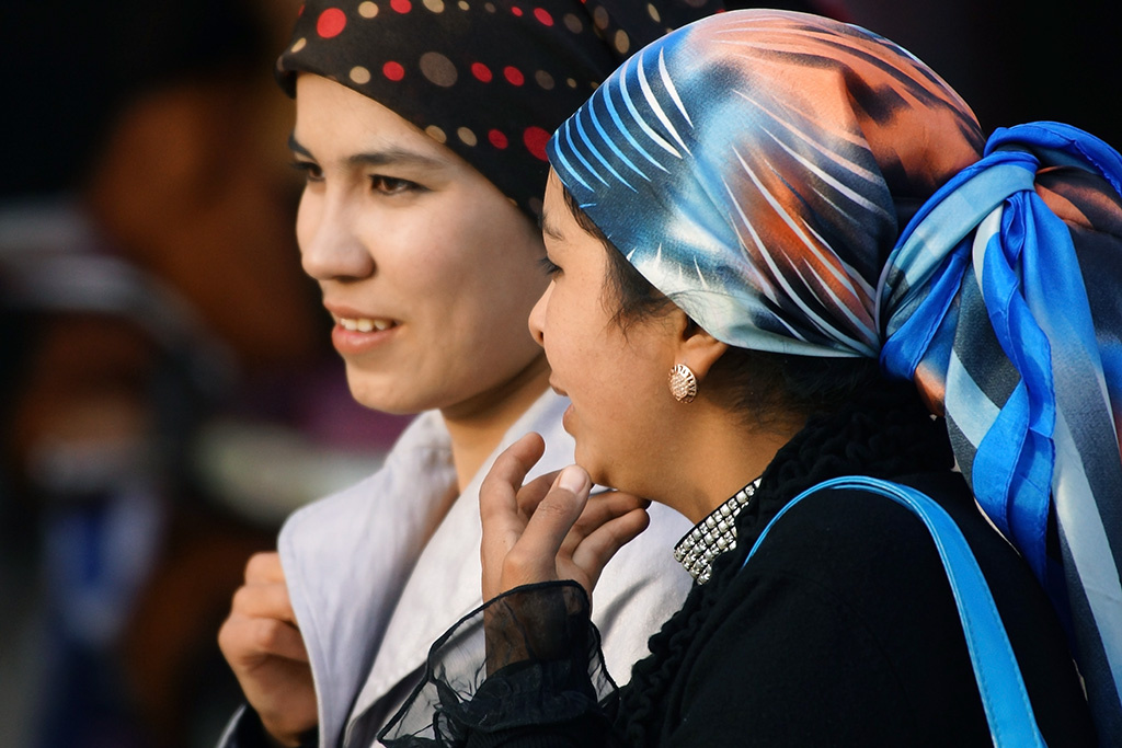 维吾尔族姑娘的头巾真漂亮组照(7)