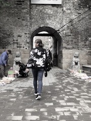 001