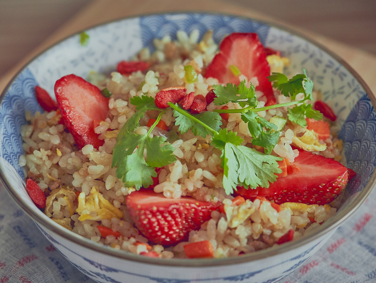 草莓炒饭