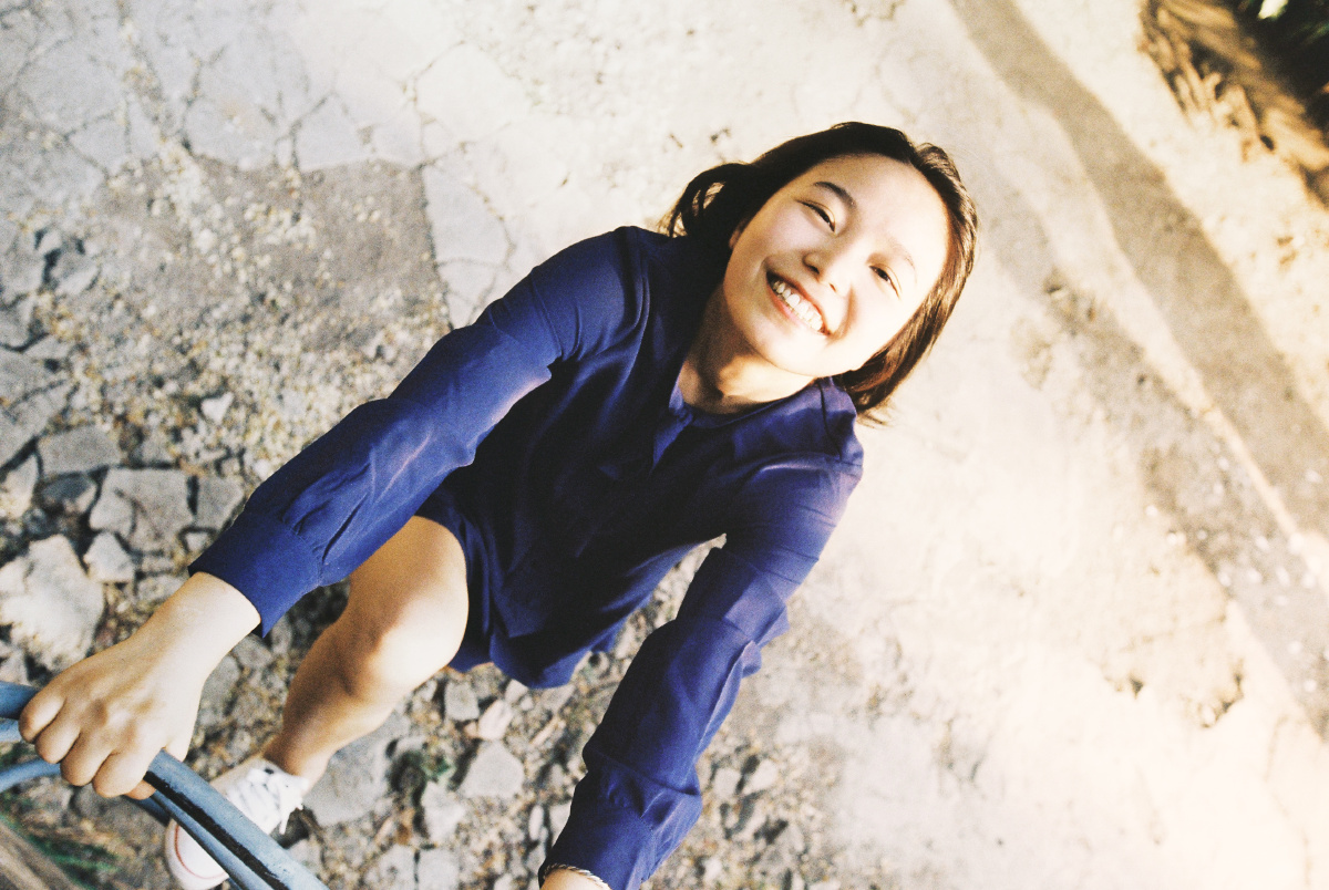 阿惠阿惠是一个快乐聪慧的女孩在远方的一座大城市里打拼有着属于自己