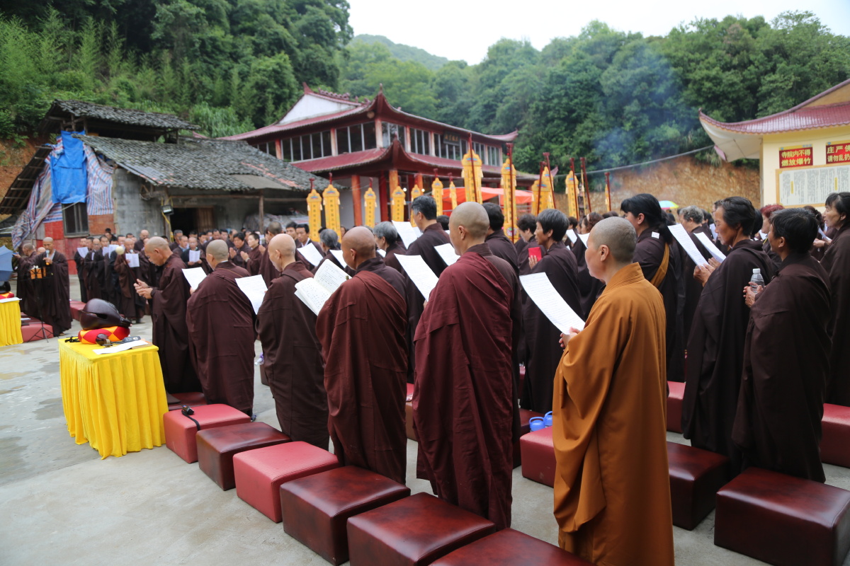 江西景德镇祝圣寺给我留下了深刻的印象,它既是一改变自己的训练场,又