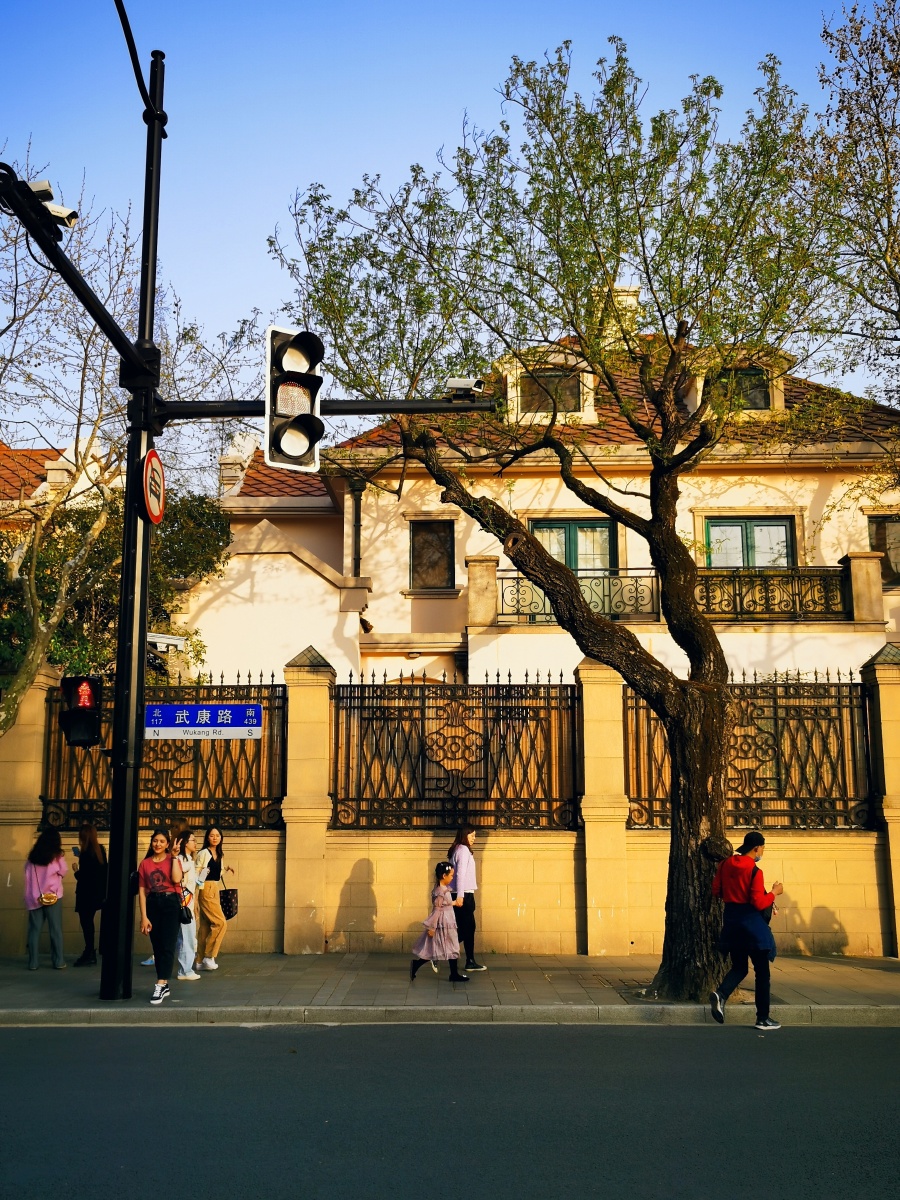 网红打卡地百年武康路