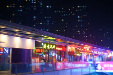 185018