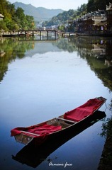 凤凰 船-6838-2 xiao.jpg
