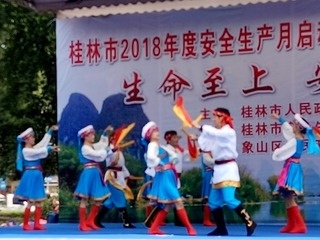 165579