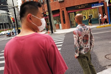 2856749