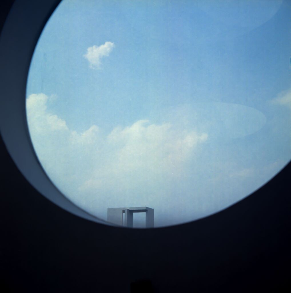 空<br />
Mamiya C330  SEKOR 80 2.8<br />
Kodak Ektar<br />
CANON 9000F