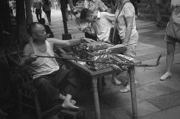 人文 一.jpg