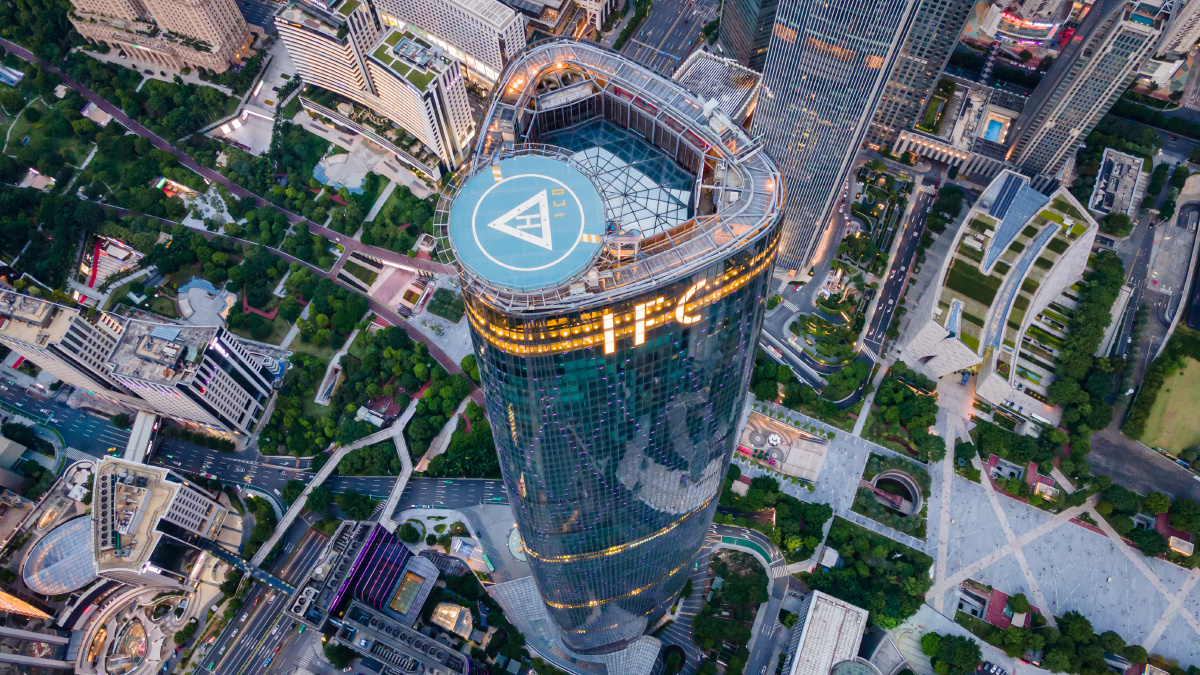 广州第三高建筑"ifc"440米高,其中里面的四季酒店可以全景观赏到广州