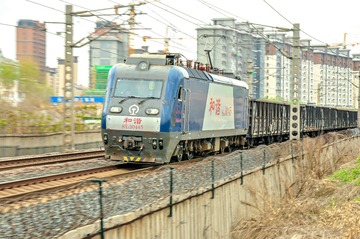 4556815