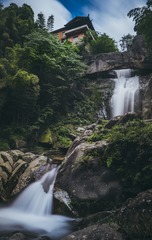石梁飞瀑