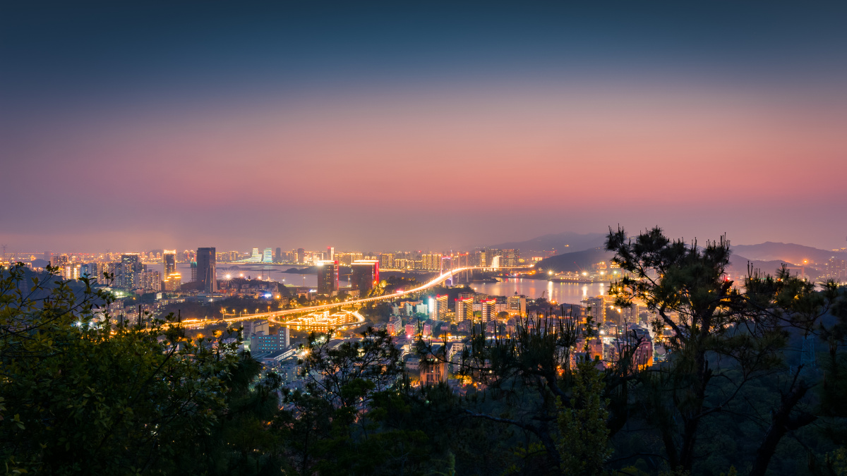 仙岳山顶看厦门