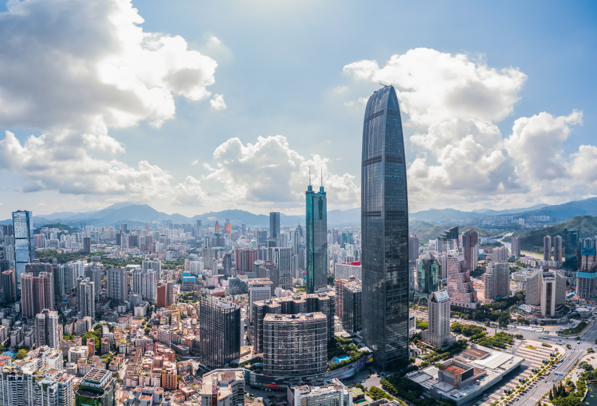 京基100和地王大厦三分阳光加七分活力