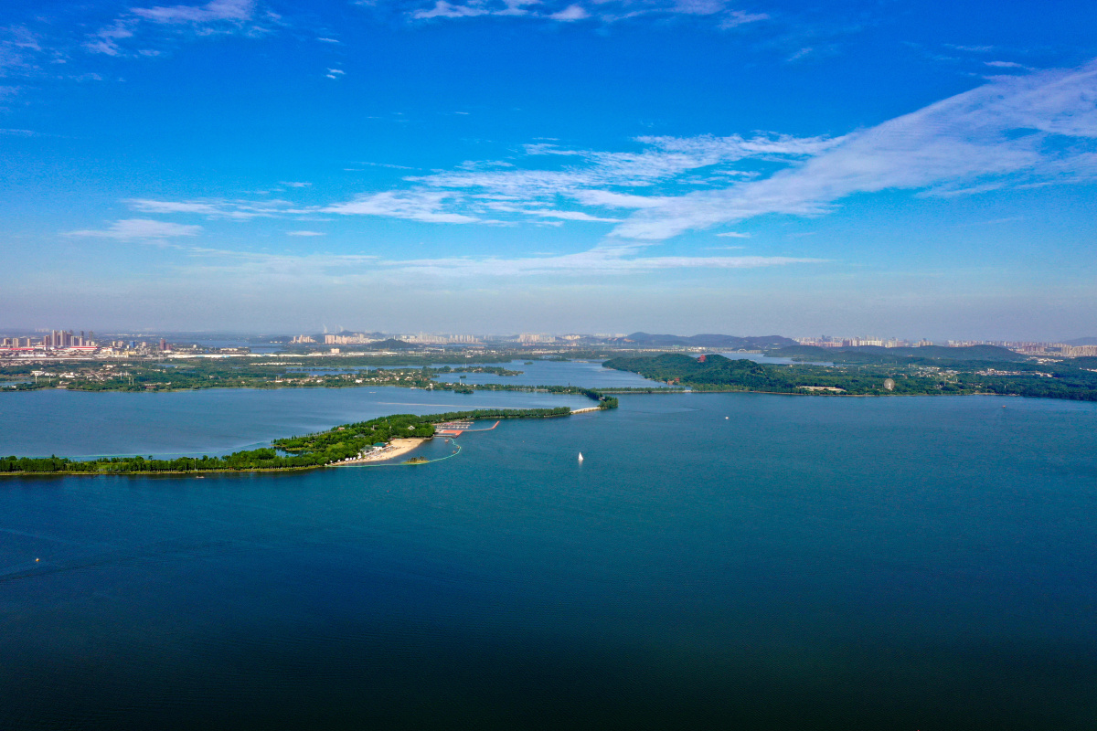 武汉天空碧空如洗蓝天白云美如画