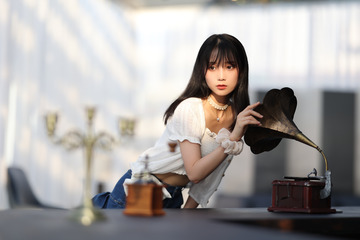 canon04-1.4-1600-100-85