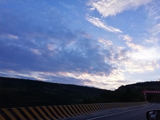 92487