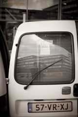 修路的工人的车
