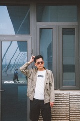 001