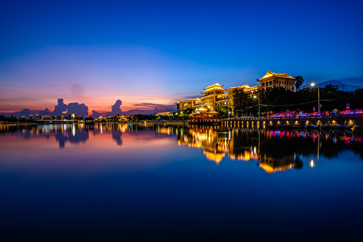 厦门龙舟池夜色