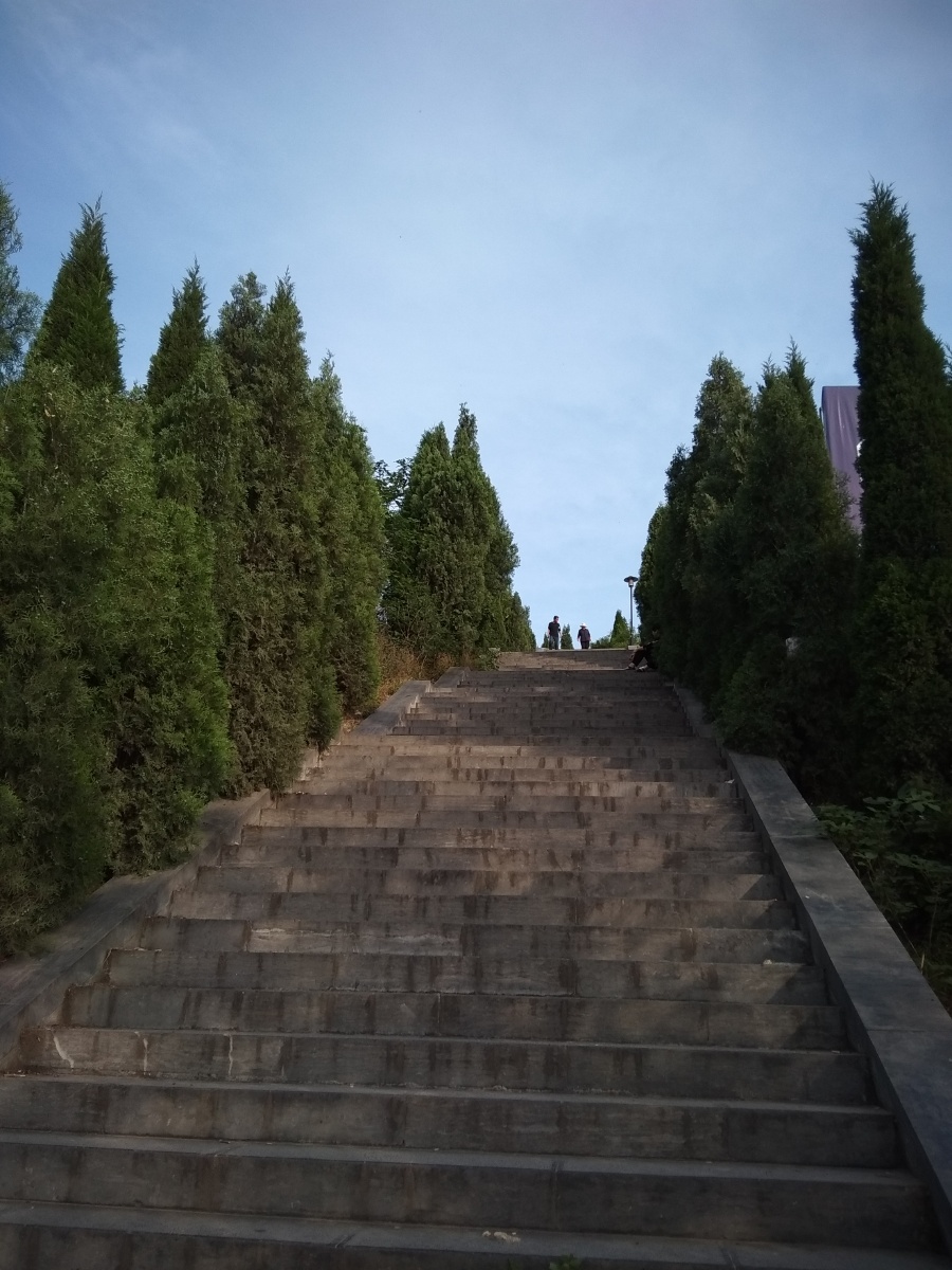 巩义青龙山步道