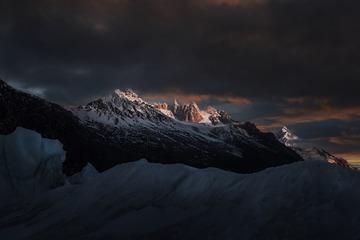 F0B39685-B968-4F31-AAB4-73203FD59DF4/L0/001