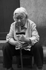 银发老人