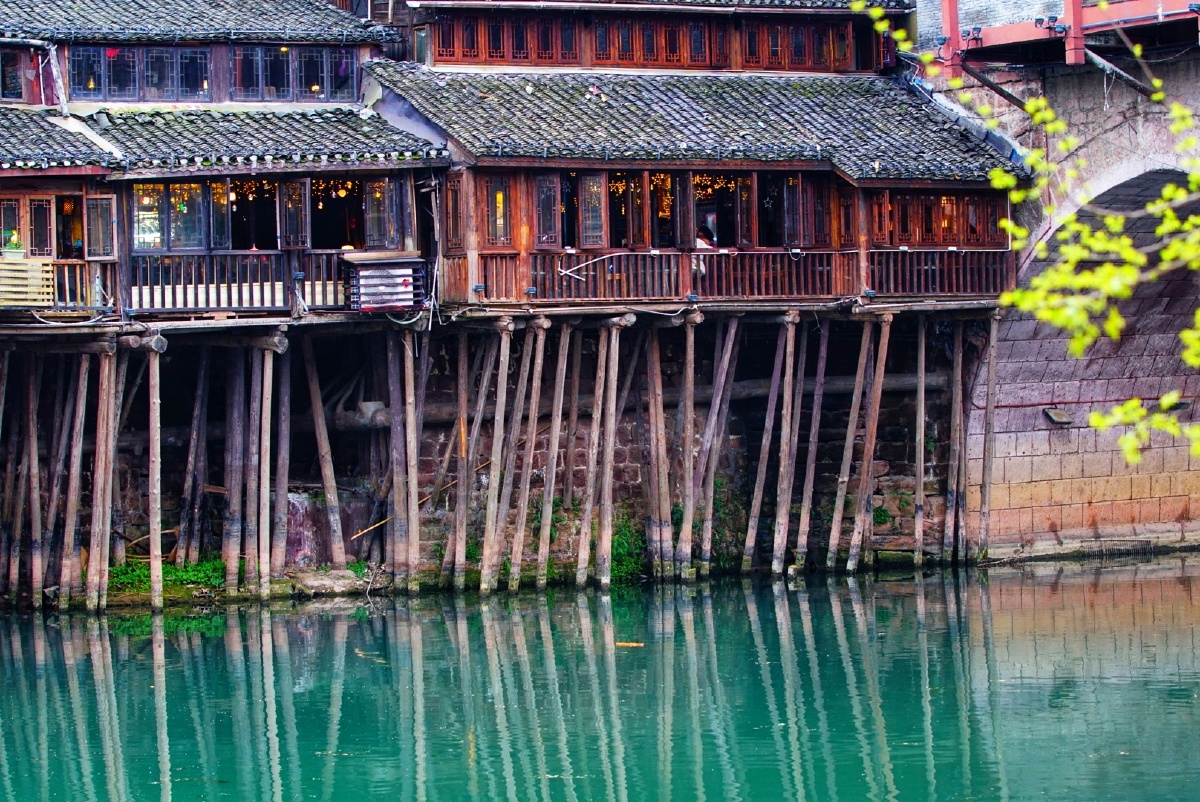 吊脚楼 - 兄弟连335 - 图虫网 - 优质摄影师交流社区