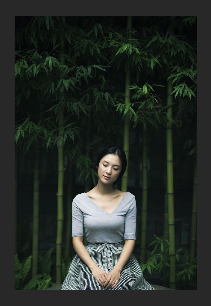 我把所有的伤心走一遍<br />
最伤心的是你不在终点