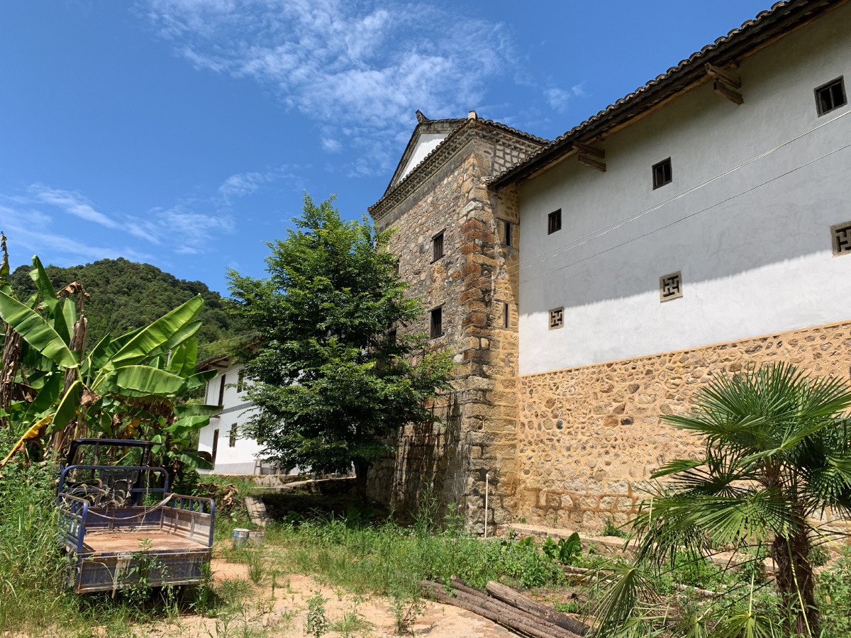 定南县忠诚团龙围航拍江西赣州定南龙塘忠诚客家围屋