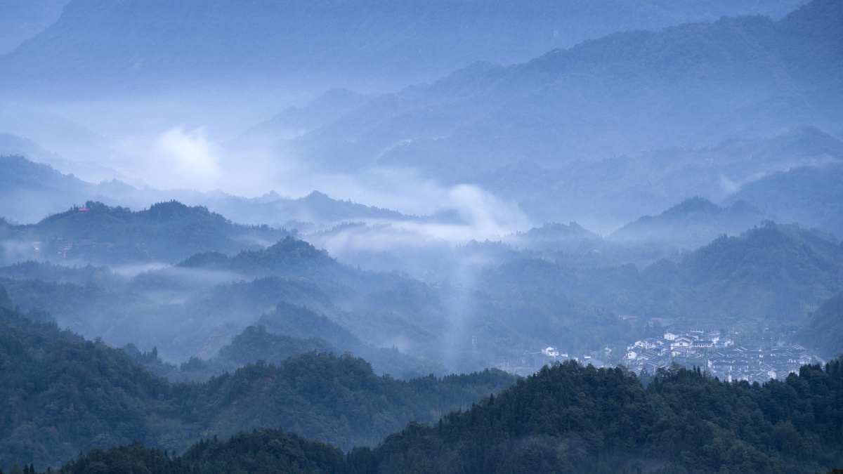水墨冰川摄于什邡冰川镇