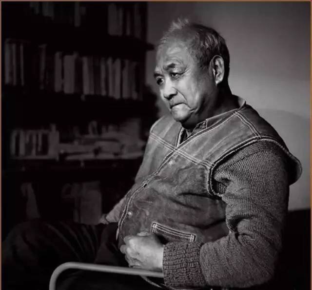 邓伟19592013老师拍摄的名人肖像摘选自杨绛始至钱钟书毕摘自链接