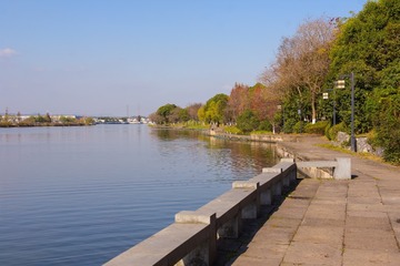 1641758