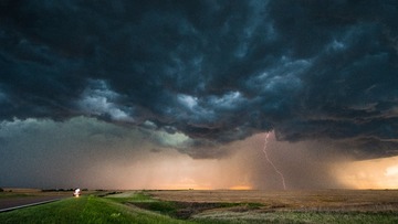 2018 Storm Chase: IV